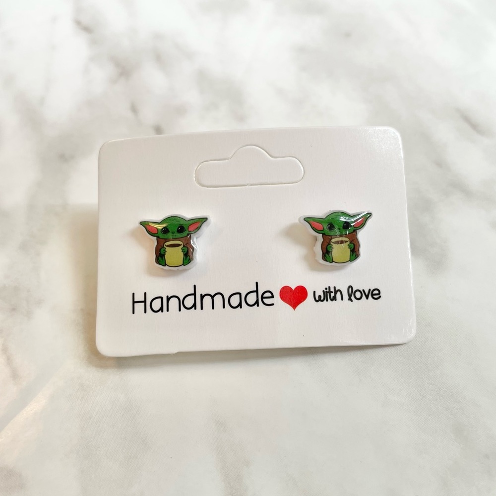 🎉 New Handmade Baby Yoda Coffee Cup Earrings